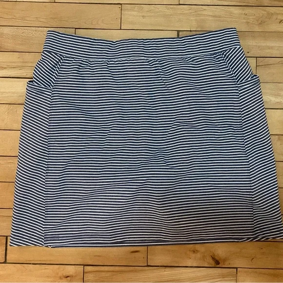 Talbots size Large tennis skirt/skort - Picture 1 of 6